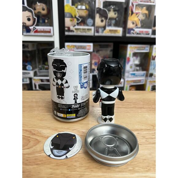 EXCLUSIVE LIMITED EDITION Black Ranger Funko Soda Power Rangers Shop LE Morphin - Picture 2 of 2